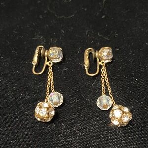 Vintage Gold and Crystal Drop clip on Earrings